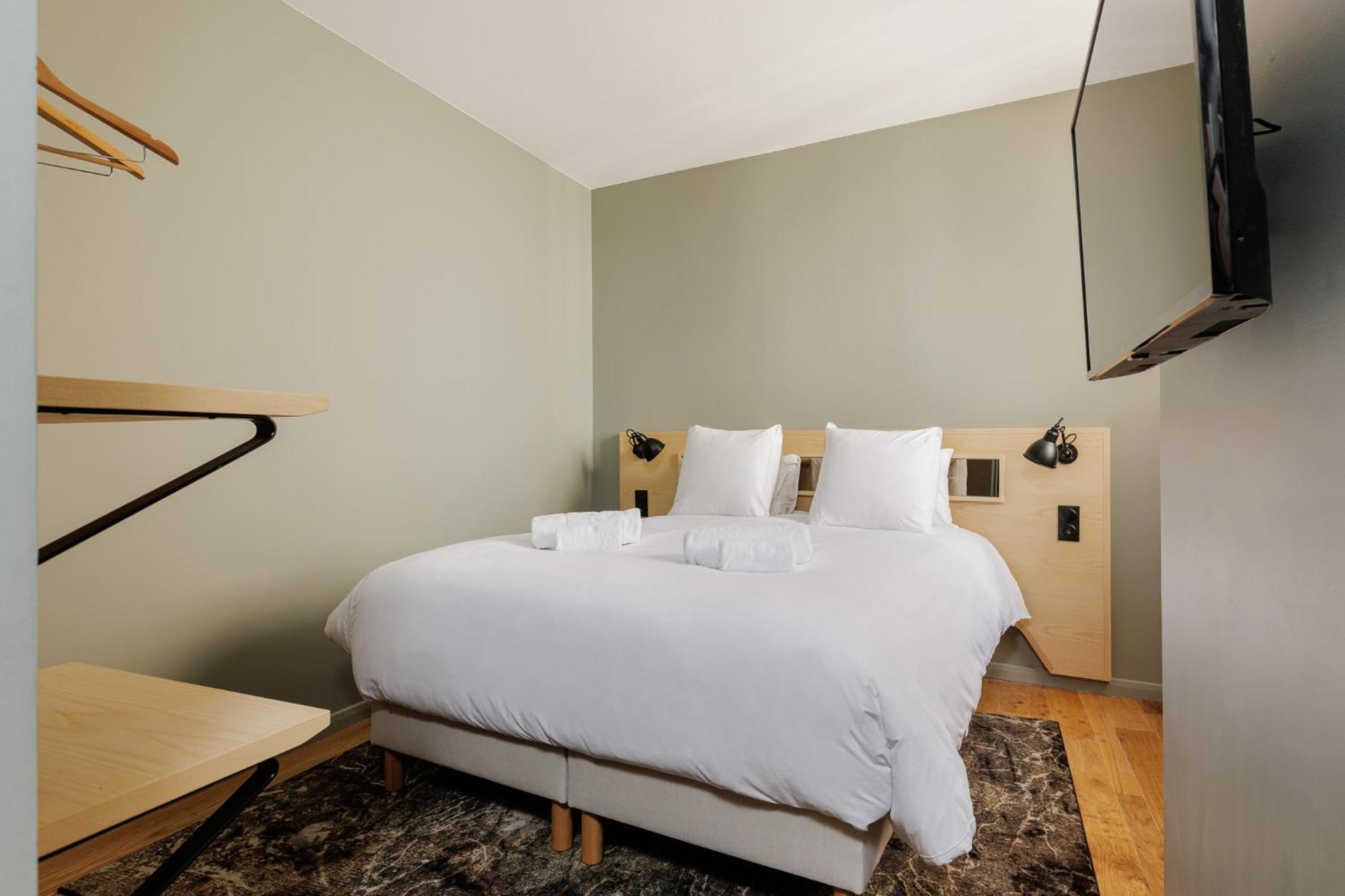 Hotel Des Sept - Entree Autonome, Reception En Ligne - Encore Mieux Orlean Zewnętrze zdjęcie