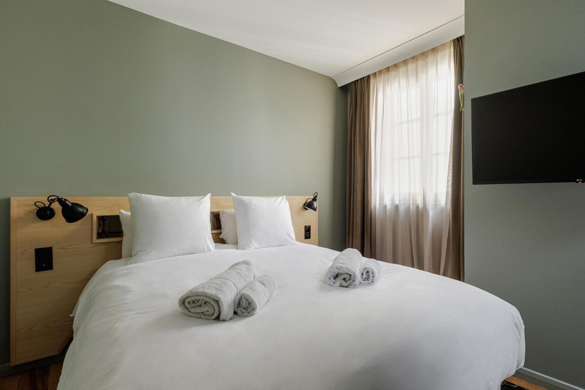 Hotel Des Sept - Entree Autonome, Reception En Ligne - Encore Mieux Orlean Zewnętrze zdjęcie