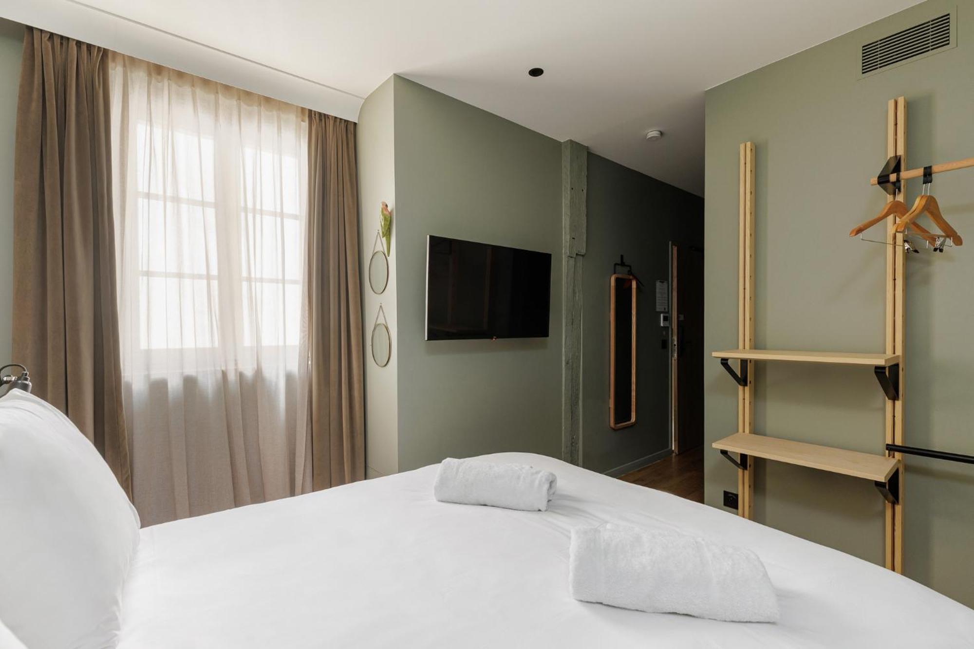 Hotel Des Sept - Entree Autonome, Reception En Ligne - Encore Mieux Orlean Zewnętrze zdjęcie